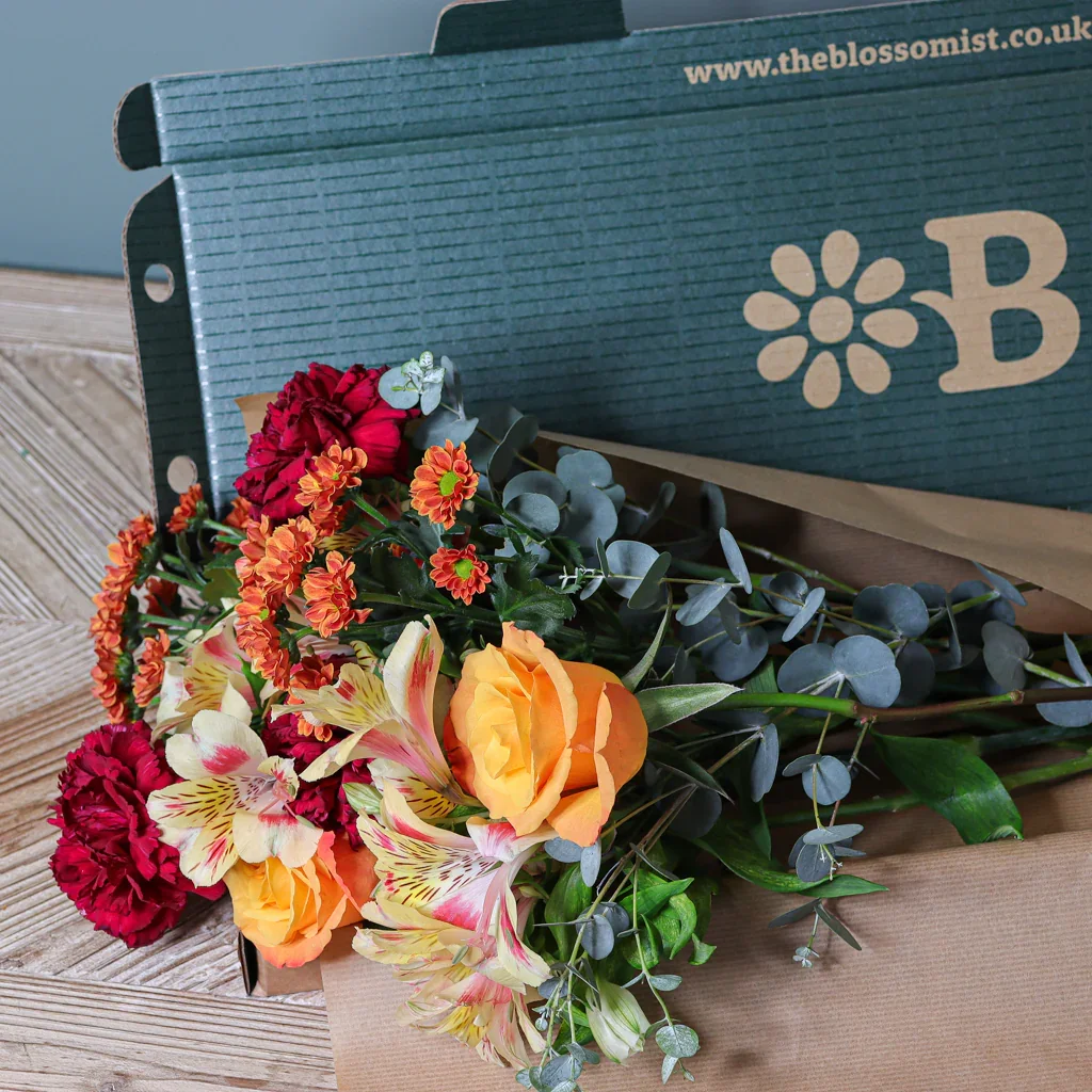 Letterbox Flowers- Floral Surprise - Image 6