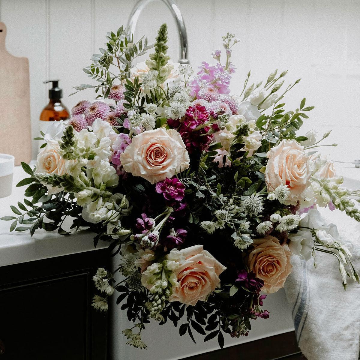The Showstopper Bouquet - Image 3